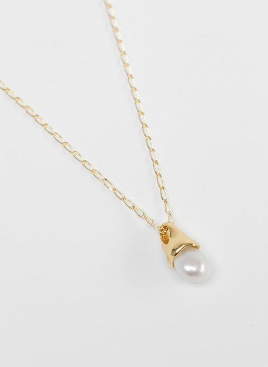 -Necklaces-wolfcircus.com