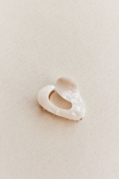 Arlet Claw Clip - White