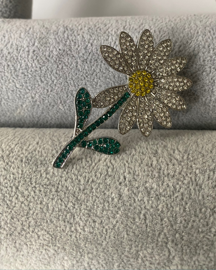 * Brooch: Daisy • NEW