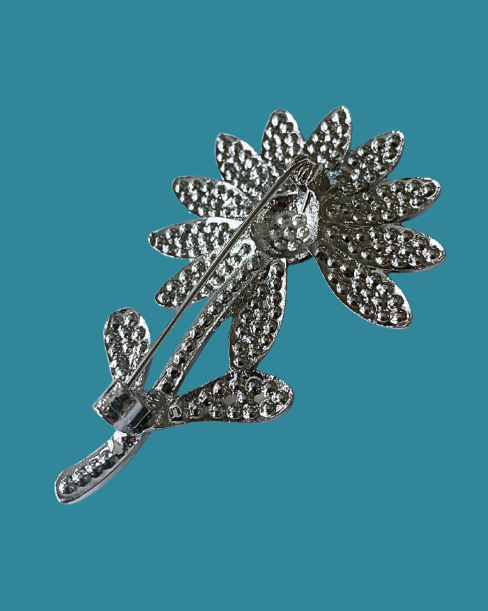 * Brooch: Daisy • NEW