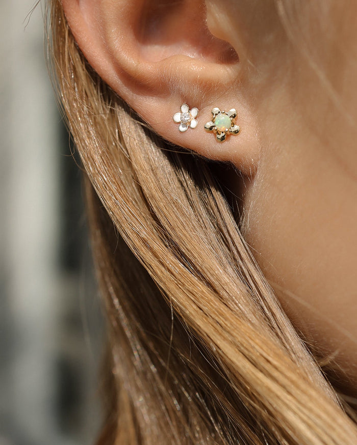 Daisy Studs