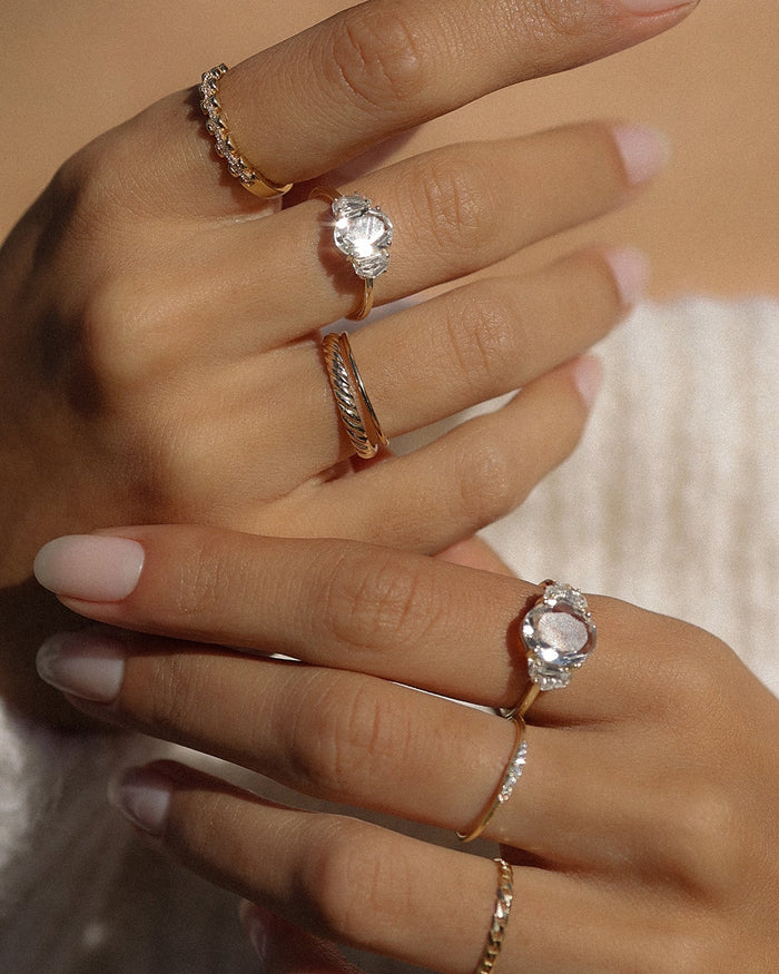 Epaulette Bold Ring