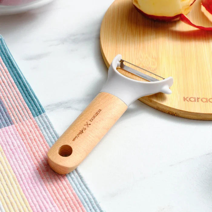 Éplucheur latéral Karaca x Refika Gadgets avec manche en bois