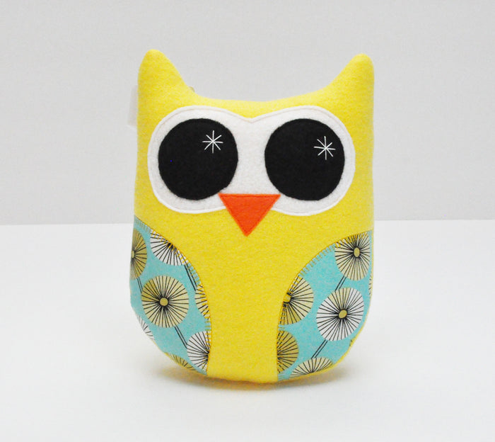 Gina Barnes: Owl Stuffy