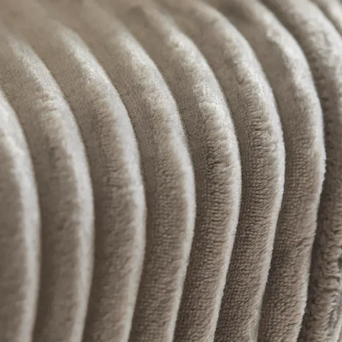 Karaca Ruby Stripe, Couverture TV Wellsoft, Gris