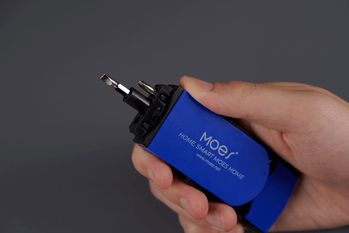 Multi-functional Screwdriver - MOES