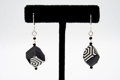 Rosalind Diaz: Earring, complex w/lever back