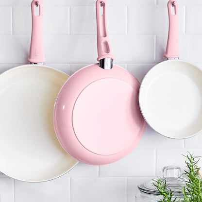 Color: Pink