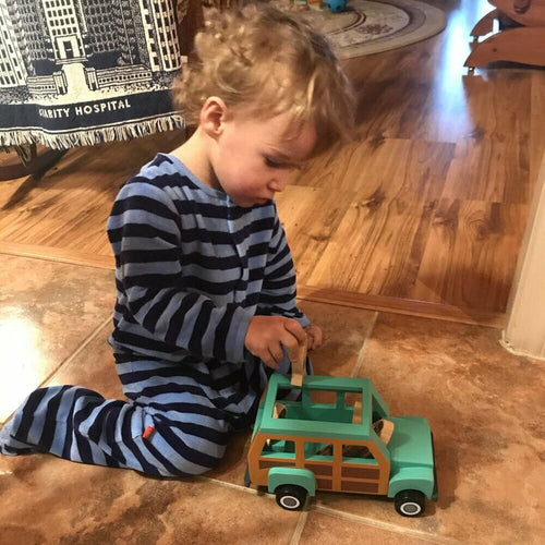 Surf's Up Magnetic Truck